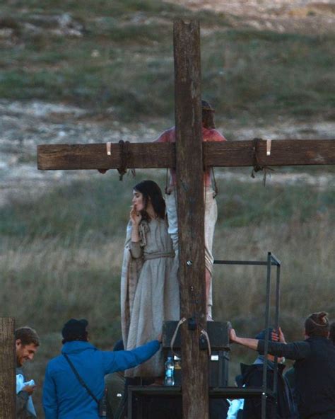 Rooney Mara Joaquin Phoenix On Mary Magdalene Set PHOTO