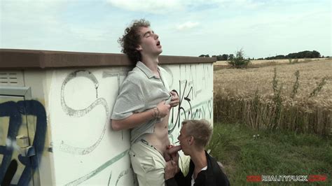 Belinda BEE Busty Mature Hitchhiker Accept Fuck Offer
