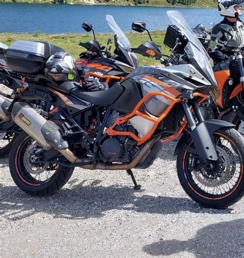 Ktm Adventure Akrapovic Kufer Centralny Dobramy L Olx Pl