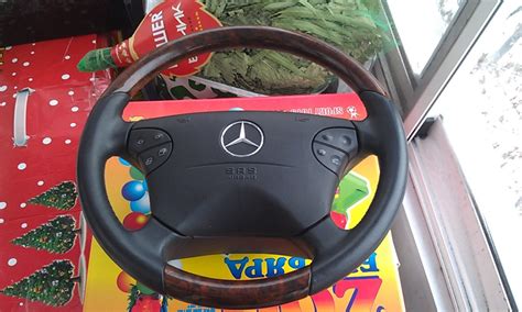 руль с деревянными вставками — Mercedes-Benz E-class (W210), 3,2 л ...