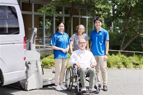 介護タクシーの開業は難しい？必要な資格や費用、補助制度と成功のコツを徹底解説 アントレ Style Magazine