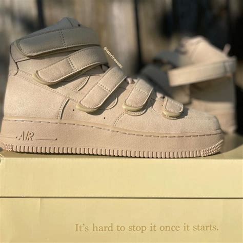 A Closer Look At Billie Eilishs Velcro Strap Nike Air Force 1 High