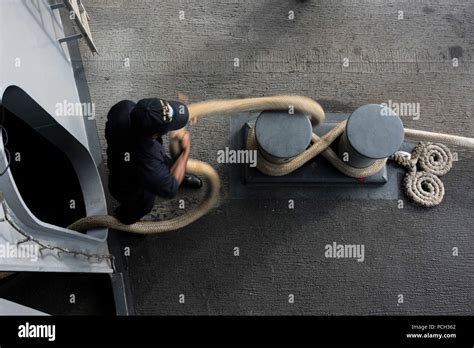 Uss John C Stennis Cvn 74 St Hi Res Stock Photography And Images Alamy