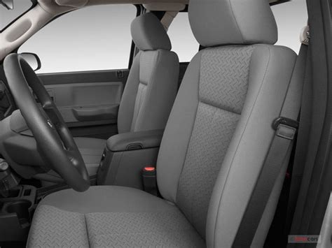 2009 Dodge Dakota: 11 Interior Photos | U.S. News