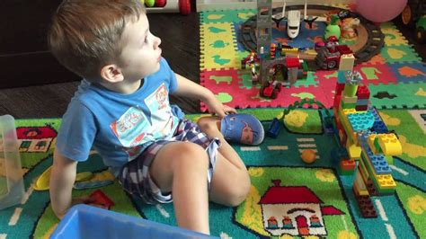 Забавные комментарии о лего в три года/ funny story about lego in 3 ...