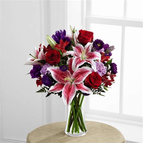 The FTD Stunning Beauty Bouquet