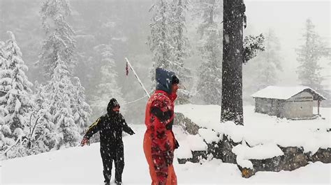 Snowfall In Manali Himachal Pradesh December Youtube