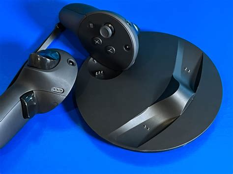 Meta VR Headset Specs Compared: Quest Pro vs. Quest 2 - CNET