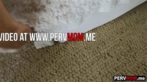 My Big Ass Stepmom Siri Dahl Set Up An Egg Hunt For Dad But He Didnt Show Xdreamz