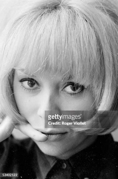 15 Roger Viollet Mireille Darc Photos And High Res Pictures Getty Images