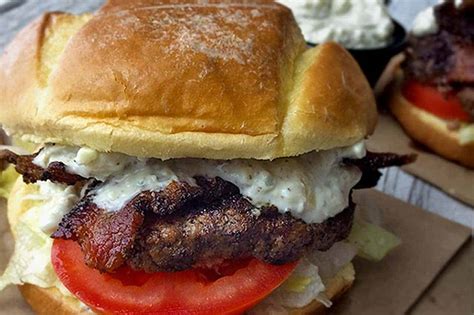 Bacon and Blue Cheese Burger Recipe | ForkingSpoon