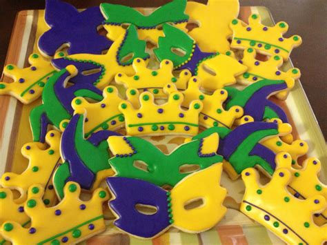 Mardi Gras decorated sugar cookies