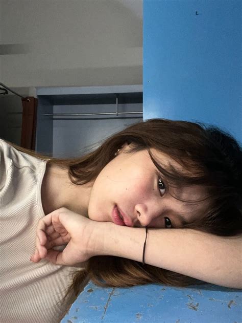 Pin By Biancekemich On Bini Pretty Brunette Photoshoot Video Aesthetic Dress