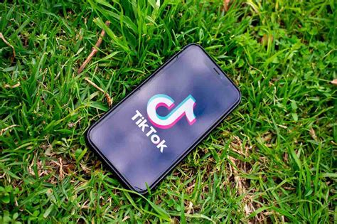 Best Tiktok Pick Up Lines And Rizz Buzzlines