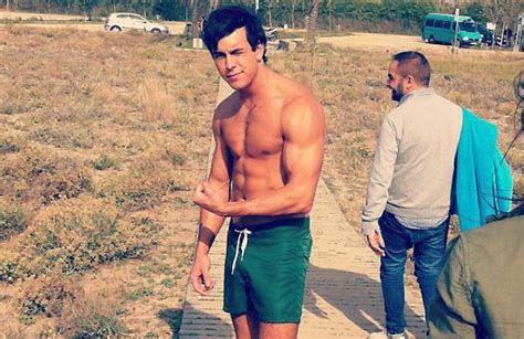 Mario Casas sin Camiseta Mario Casas sin camiseta fotos e imágenes 6