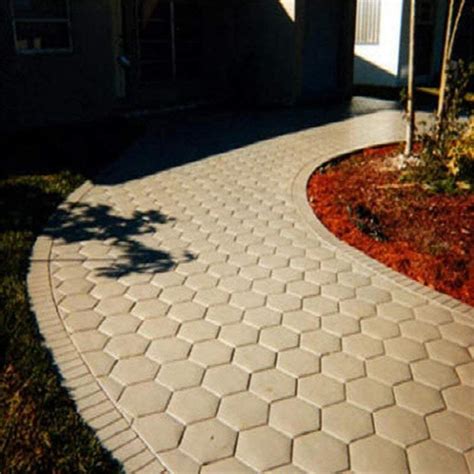 * Reusable Concrete Molds - Stepping Stones, Walkways, Paved Areas