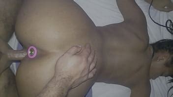 Plug En Su Culito XVIDEOS