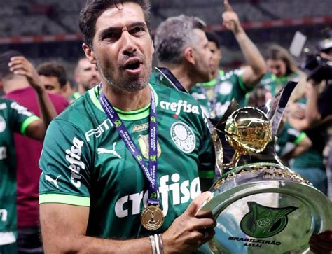 Abel Ferreira Se Reúne Com Leila Indica Permanência Mas Não Pensa Em