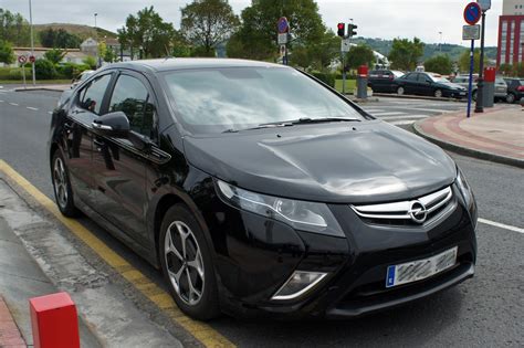 Opel cuts Ampera price by 17 percent in Germany | Electric Vehicle News