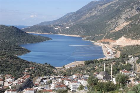 ANTALYA KAŞ YAT LİMANI 250 M ANA DALGAKIRAN İNŞAATI DENİZ TARAMA ve