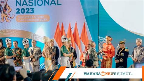 Disaksikan Presiden Jokowi Bobby Nasution Terima Penghargaan Anugerah