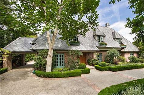 Update: Ozzy Osbourne Denies Buying $10 Million Home