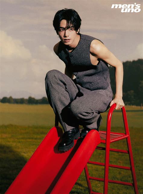 song weilong stars  mens uno china october  issue