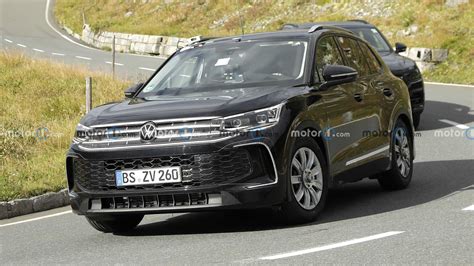 Formacar 3rd Gen VW Tiguan Allspace Spotted Testing In Old Gen Disguise