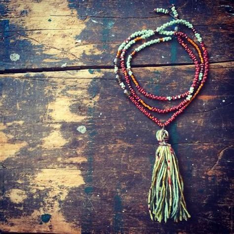 Yarn Tassel Necklace With Peanut Seed Beads Easy Jewelry Jewelry