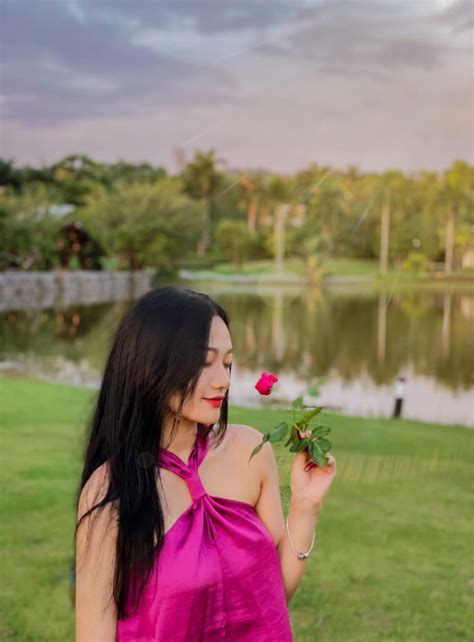 Hot Girl Qu Ng Ninh T Tin M C Y M Nh V Kh B O H N Y