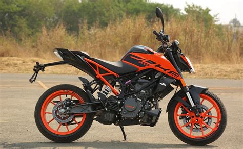 Old Ktm Duke 200 Vs New Bs6 Ktm Duke 200 All Changes Explained Car