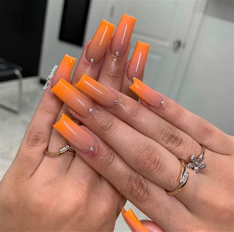 Pin By College Grad On Nails Ombre Acrylic Nails Orange Nails