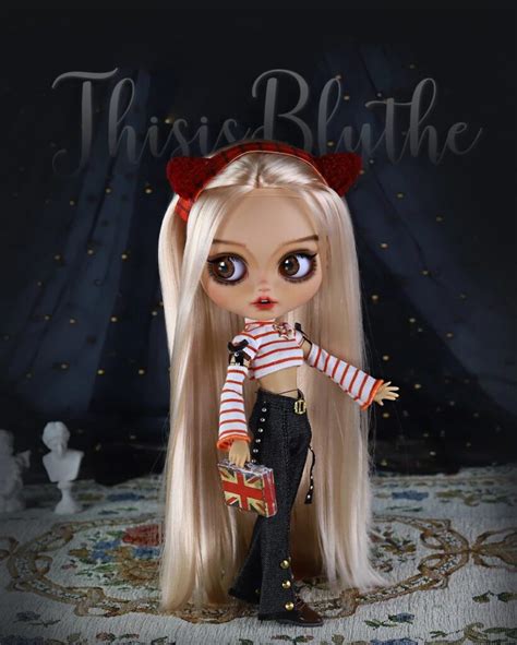 Jasmine Premium Custom Neo Blythe Doll With Blonde Hair Tan Skin Matte Captivating Face