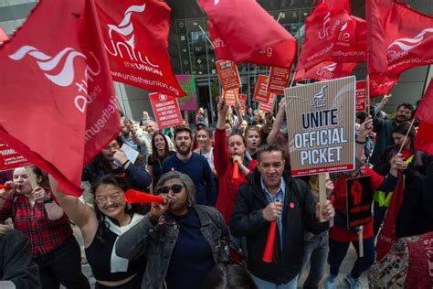 St Mungos Workers Speak Out—‘we Believe We Really Can Win