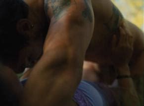 AMERICAN HONEY NUDE SCENES AZMen