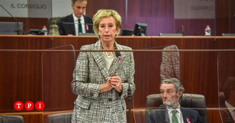 Regionali Lombardia Letizia Moratti Si Candida Con Terzo Polo Il Pd Frena