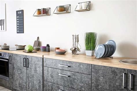 21+ Gray Kitchen Cabinet Ideas [Pictures] - MyMyDIY | Inspiring DIY ...