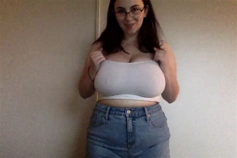 Chubby Boober Mm In Wet T Shirt Porn For Women Porn Xhamster
