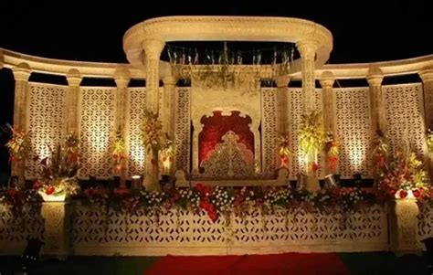 Modern Golden Fibre Wedding Stage For Outdoor At 260000 Piece In