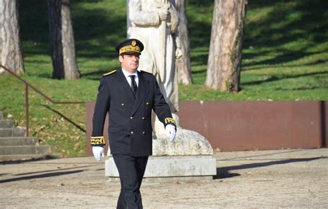 Cérémonie dinstallation du préfet Rémi Bastille à Besançon macommune