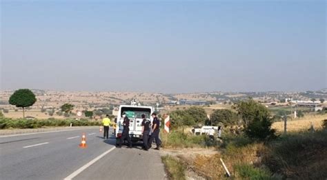 Uşak ta cenazeye giden araç kaza yaptı 2 ölü 2 yaralı