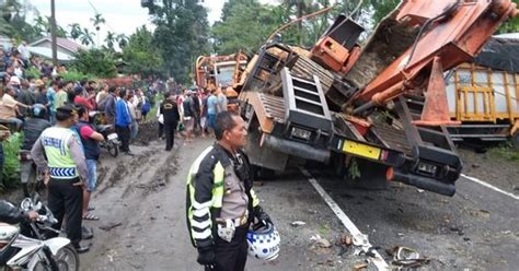 Berita Jalur Medan Tanah Karo Lumpuh Terbaru Hari Ini GridOto