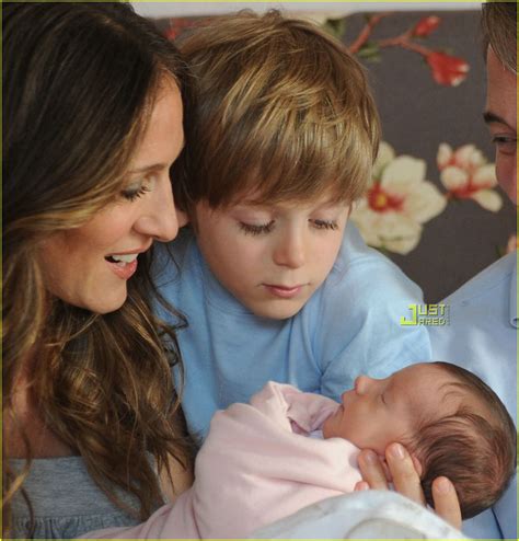 Full Sized Photo of sarah jessica parker twins first picture 01 | Photo ...