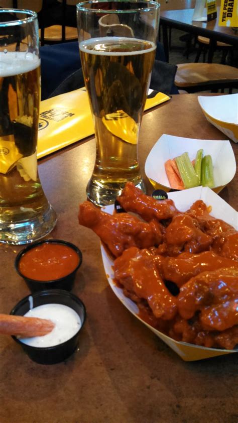 ♥ Bww Buffalo Wild Wings Cold Beer Hot Wings Open 24 Hours Next To Planet Hollywood