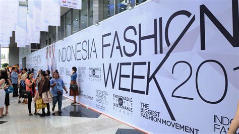 Persiapan Indonesia Fashion Week 2022 Yang Kembali Digelar Offline 13