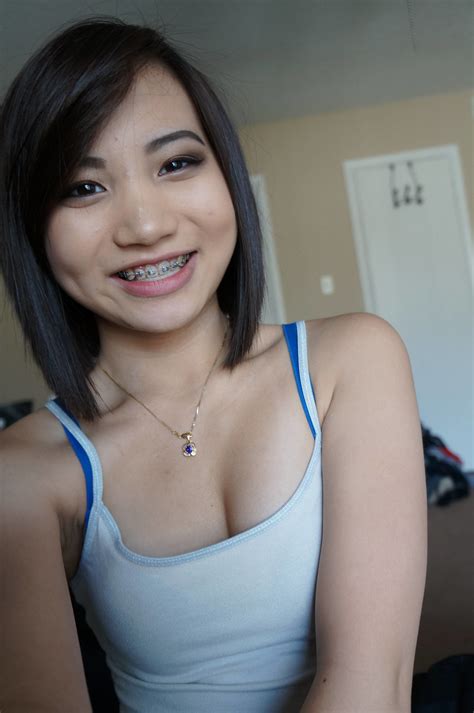 Gorgeous Braceface Asian Gives Bj And Gets Facial Scrolller