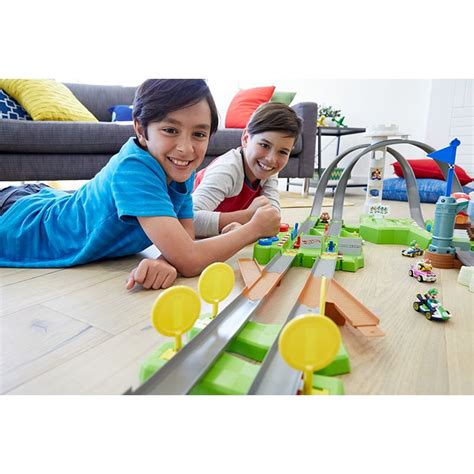 Mattel Unveils Hot Wheels Mario Kart Circuit Track Set Nintendo Wire