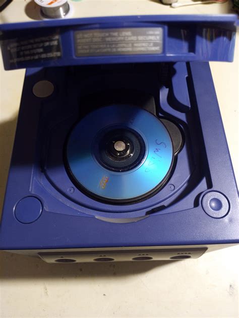 The Importance Of Mini Disc Slots On Dvd Players Stjs Gadgets Portal