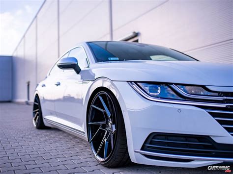 Static Volkswagen Arteon Front