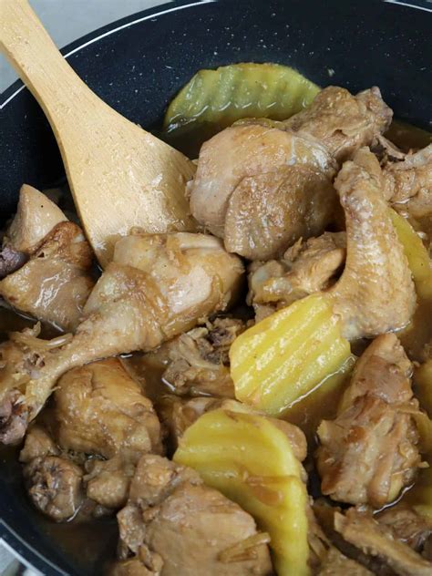 Filipino Chicken Adobo with Potatoes - Kawaling PInoy